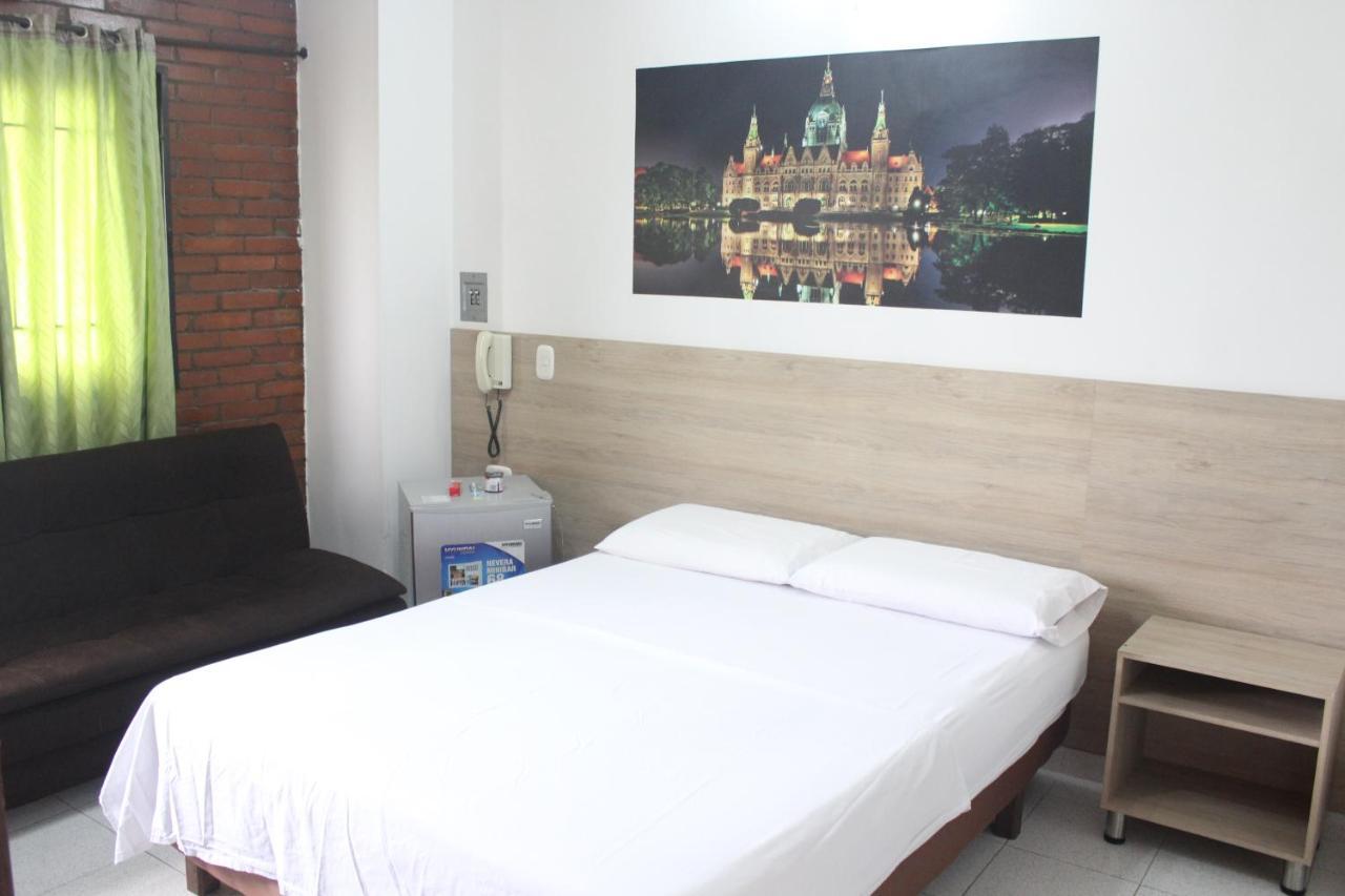 Hotel Elimar Girardot Eksteriør billede